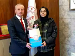 Ağrı'da Öğrenci Zeynep Erçek Ödüllendirildi