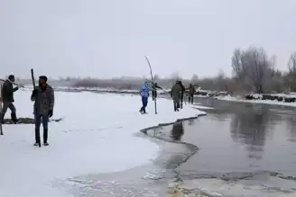 Çakıroba Köyü'nde Buz Üzerinde Balık Avı
