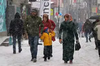 Ağrı'da Kar Yağışı: Şehir Beyaz Örtü Altında!