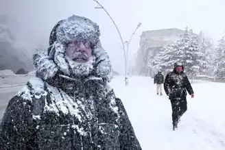 İstanbul'da Yoğun Kar Yağışı ve Fırtına Uyarısı!
