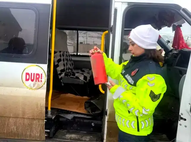 Ağrı Eleşkirt'te Okul Servislerine Denetim ve Eğitim