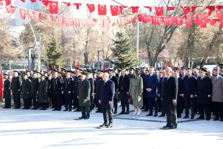 Atatürk'ün Ölüm Yıldönümü Anıldı
