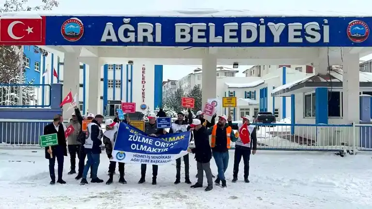 Ağrı Belediyesi'nde İşten Çıkarmalar: Hizmet-İş Eylemde!