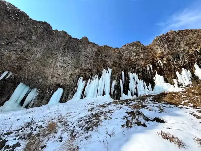 Murat Kanyonu'nda Muhteşem Buz Sarkıtları!